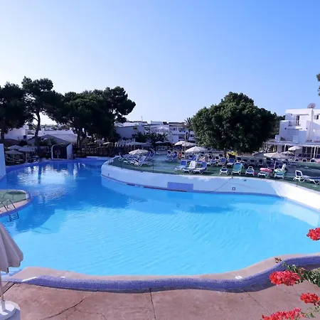 Aparthotel Club Es Talaial 3*