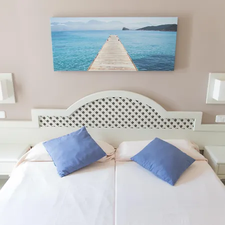 Club Es Talaial Aparthotel 3*