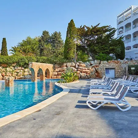 Ola Aparthotel 3*